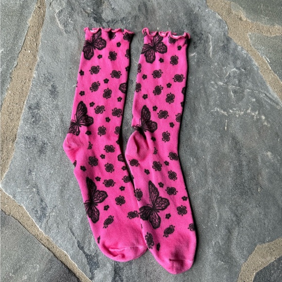 New🌟UO-Pink Butterfly Pattern Socks - Picture 2 of 2